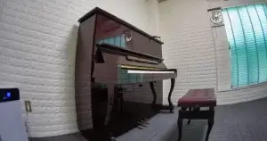 掛川 ピアノ室 中